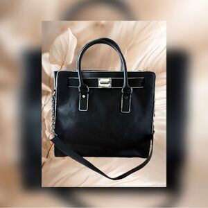 Stylish Black Tote Bag with Adjustable Strap and Silver Hardware Micheal Kors